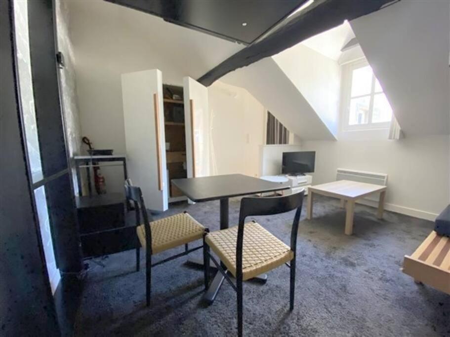 Superbe Studio Avec Terrasse - Cathedrale Nantes Exterior foto